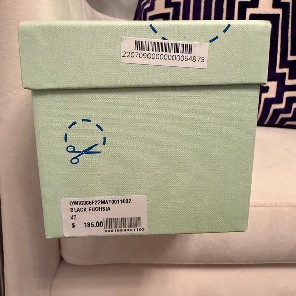 Off-White Black and Pink Arrow Slides - Picture 9 of 10